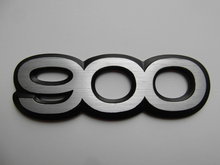 Logo - 900 (Achterklep)
